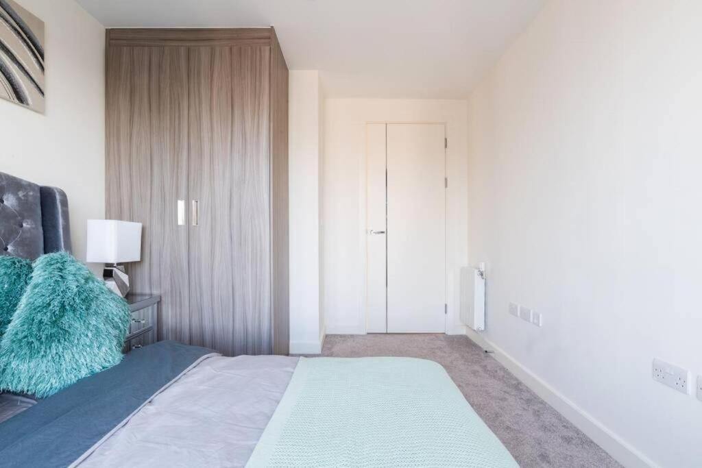Luxury River Side Penthouse London Exteriör bild