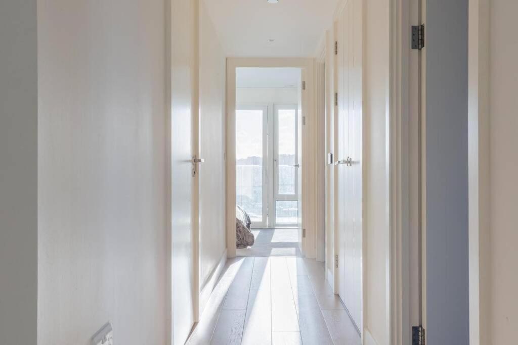 Luxury River Side Penthouse London Exteriör bild
